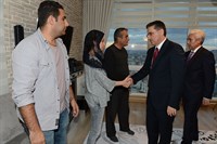 Vali Ercan Topaca’dan Şehit Yüzbaşı Kocaman’ın Ailesine Taziye Ziyareti