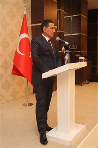 Vali Topaca’dan Tayini Çıkan Vali Yardımcıları ve Kaymakamlara Veda Yemeği