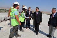 Vali Ercan Topaca, Yenikent-Temelli Yolunun Yapım Çalışmalarını Yerinde İnceledi