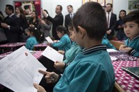 Milli Eğitim Bakanı Selçuk, Gölbaşı İlkokulunda Karne Dağıtım Töreni’ne Katıldı